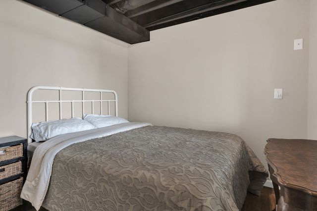 81 Davis N Lake Access Rd, Camden, TN 38320