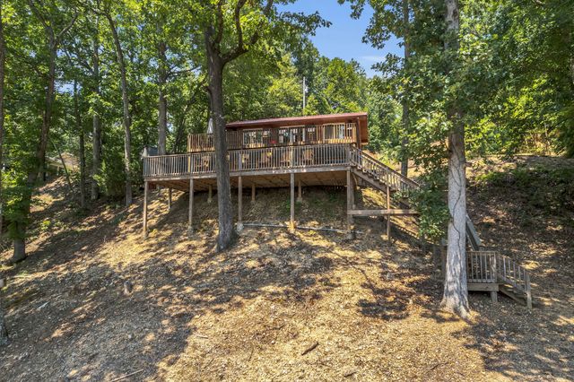 81 Davis N Lake Access Rd, Camden, TN 38320