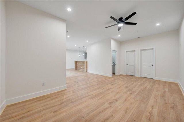 273 Hammock Pointe DR, Moneta, VA 24121