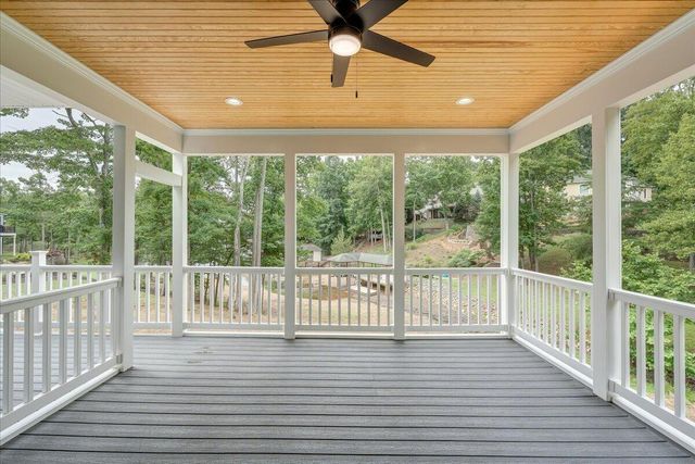 273 Hammock Pointe DR, Moneta, VA 24121