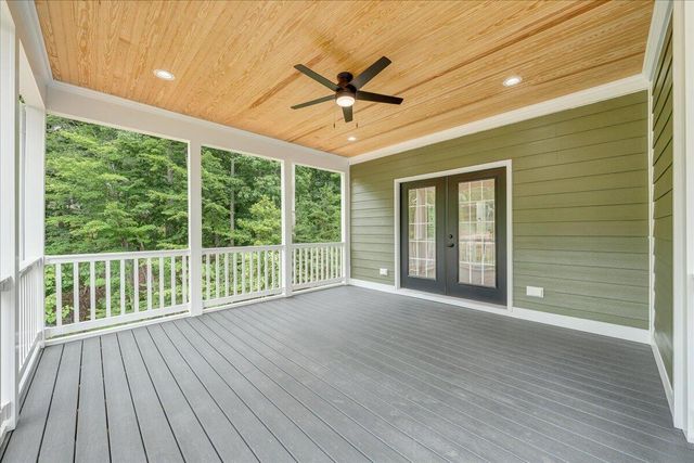 273 Hammock Pointe DR, Moneta, VA 24121