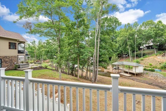 273 Hammock Pointe DR, Moneta, VA 24121
