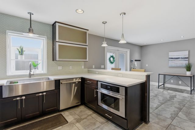 8207 Sawyer Brown Rd Apt J4, Nashville, TN 37221