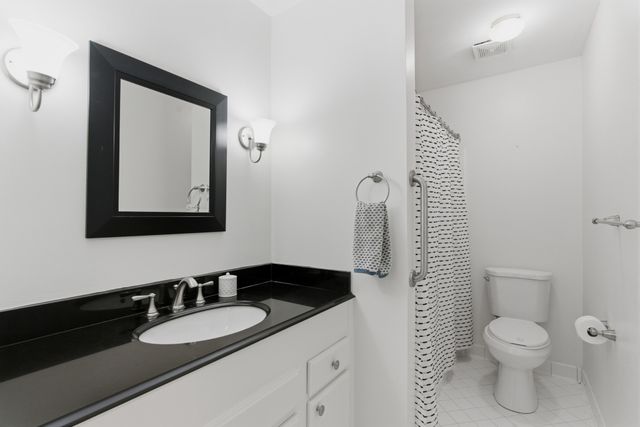 8207 Sawyer Brown Rd Apt J4, Nashville, TN 37221