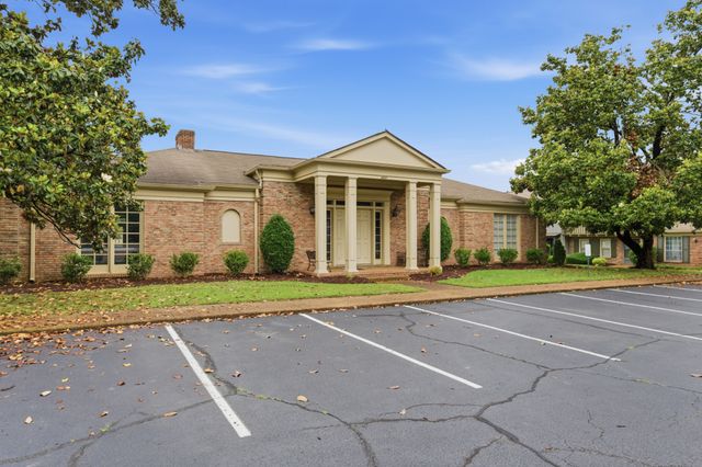 8207 Sawyer Brown Rd Apt J4, Nashville, TN 37221