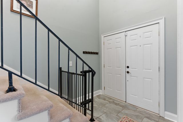 8207 Sawyer Brown Rd Apt J4, Nashville, TN 37221