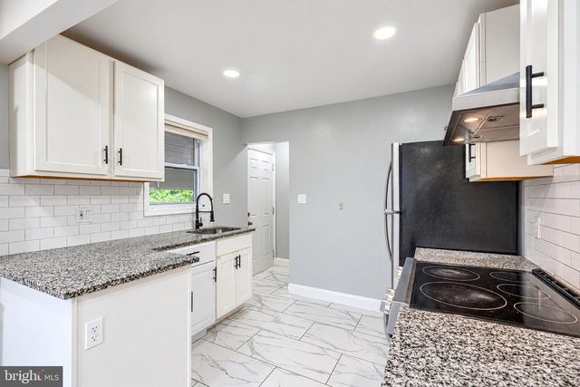 8108 REDVIEW DR, District Heights, MD 20747