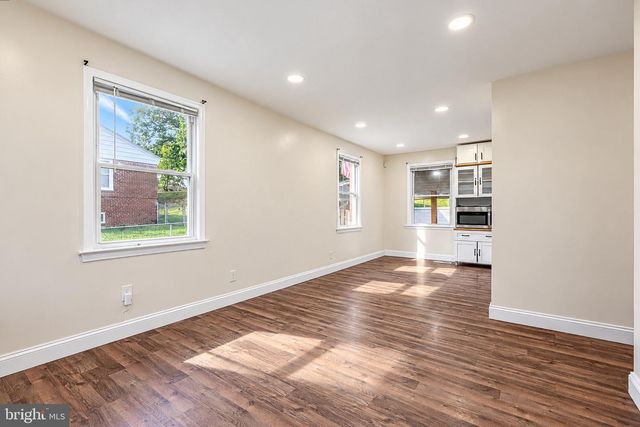 8108 REDVIEW DR, District Heights, MD 20747