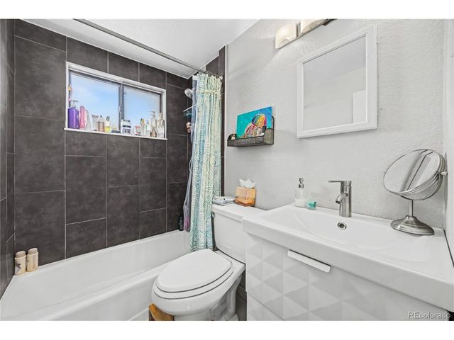 2460 S Lafayette St, Denver, CO 80210