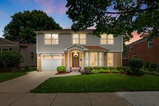 1005 N Race Avenue, Arlington Heights, IL 60004