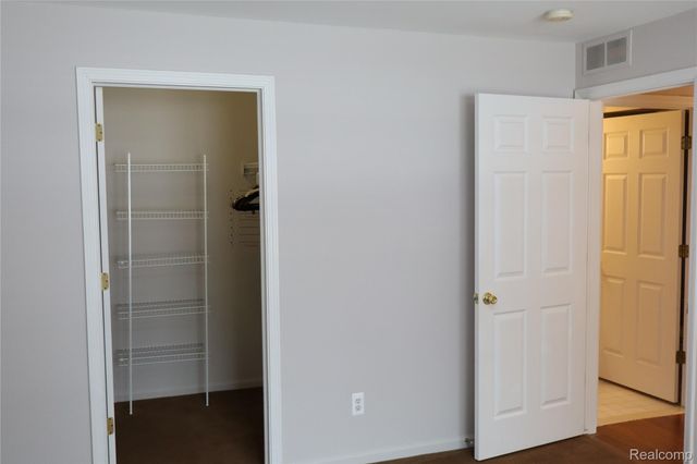 44982 Marigold Drive, Sterling Heights, MI 48314