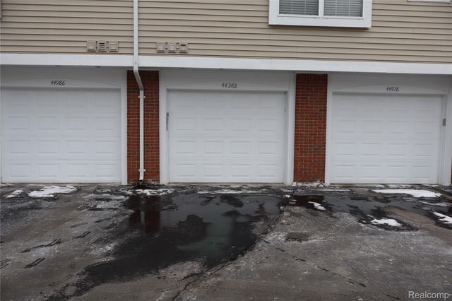 44982 Marigold Drive, Sterling Heights, MI 48314