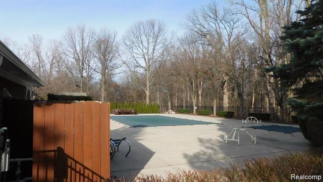 44982 Marigold Drive, Sterling Heights, MI 48314