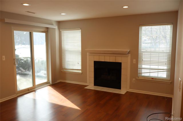 44982 Marigold Drive, Sterling Heights, MI 48314