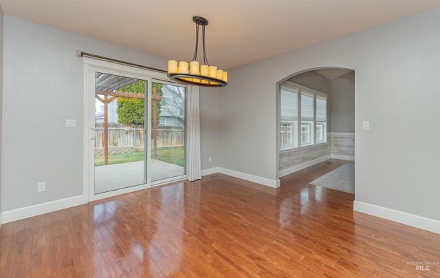 1964 W Odessa Ave, Nampa, ID 83686