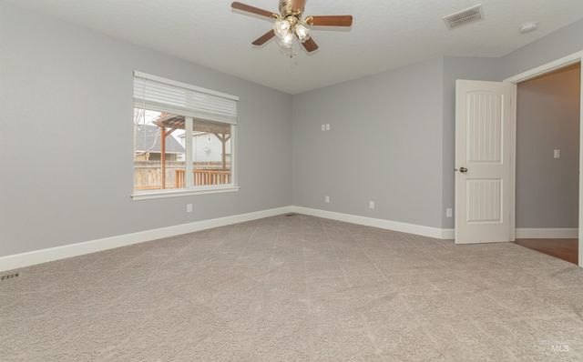 1964 W Odessa Ave, Nampa, ID 83686