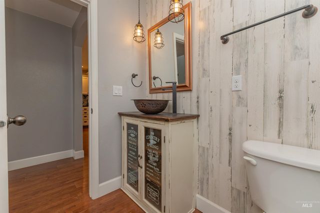 1964 W Odessa Ave, Nampa, ID 83686