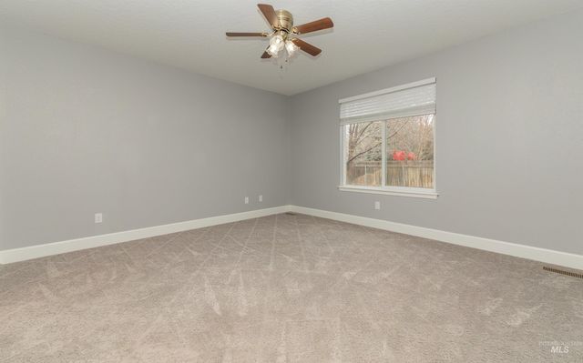 1964 W Odessa Ave, Nampa, ID 83686