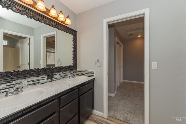 1964 W Odessa Ave, Nampa, ID 83686