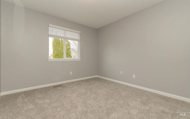 1964 W Odessa Ave, Nampa, ID 83686