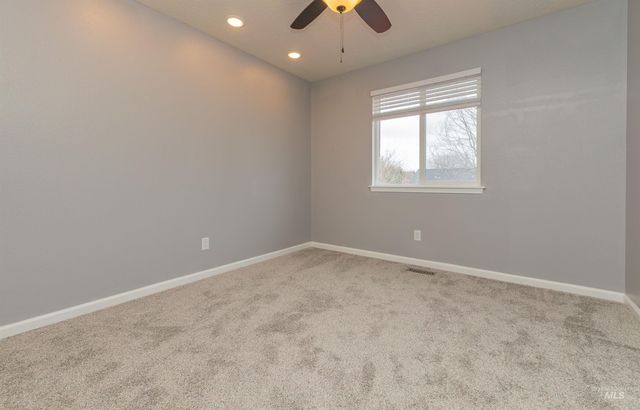 1964 W Odessa Ave, Nampa, ID 83686