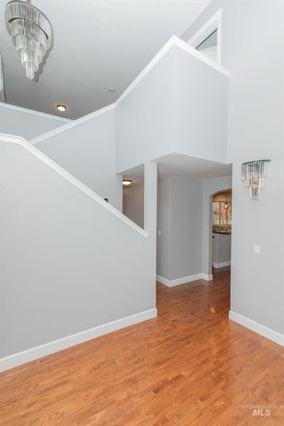 1964 W Odessa Ave, Nampa, ID 83686