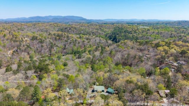 86 Armor Way N, Ellijay, GA 30540