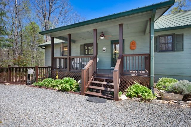 86 Armor Way N, Ellijay, GA 30540