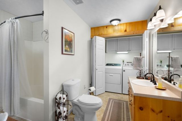 86 Armor Way N, Ellijay, GA 30540