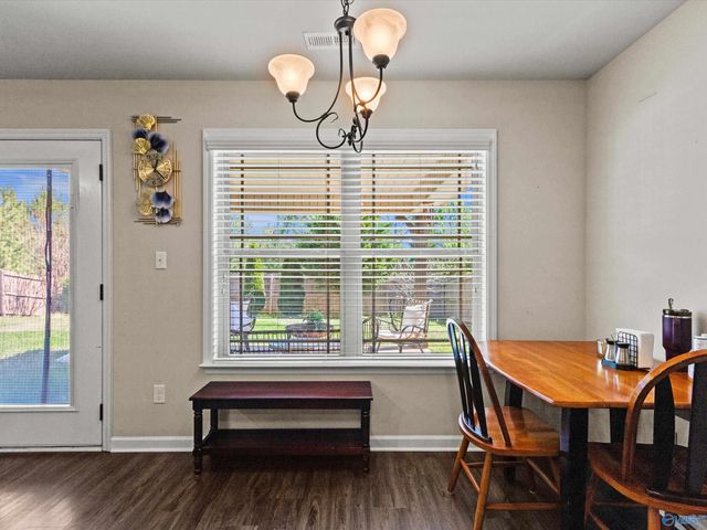 113 Walkers Hill Road, Meridianville, AL 35759