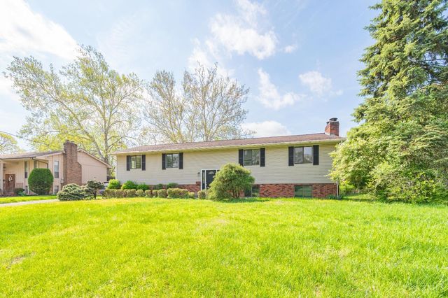 3647 E Galbraith Road, Amberley, OH 45236