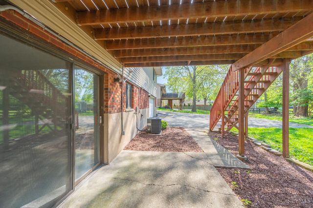3647 E Galbraith Road, Amberley, OH 45236
