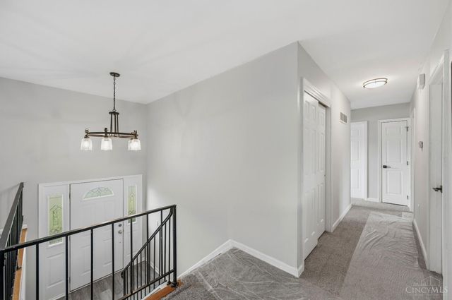 3647 E Galbraith Road, Amberley, OH 45236
