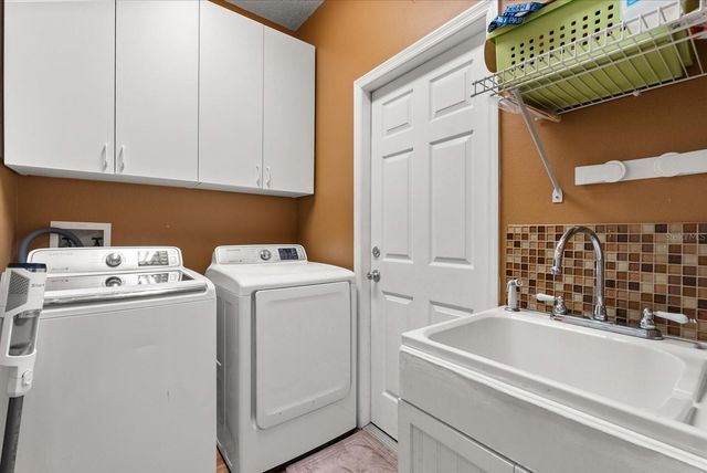 3377 STERLING LAKE CIRCLE, Oviedo, FL 32765
