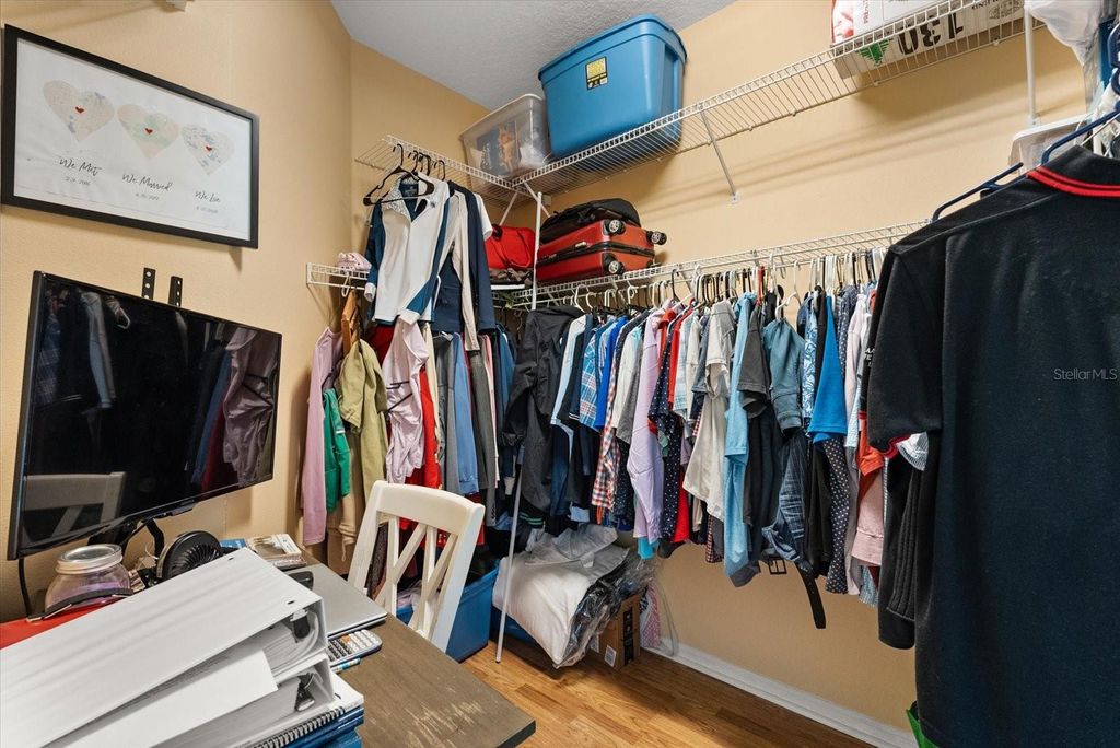 Image 16 of property listing at 3377 STERLING LAKE CIRCLE, Oviedo, FL 32765