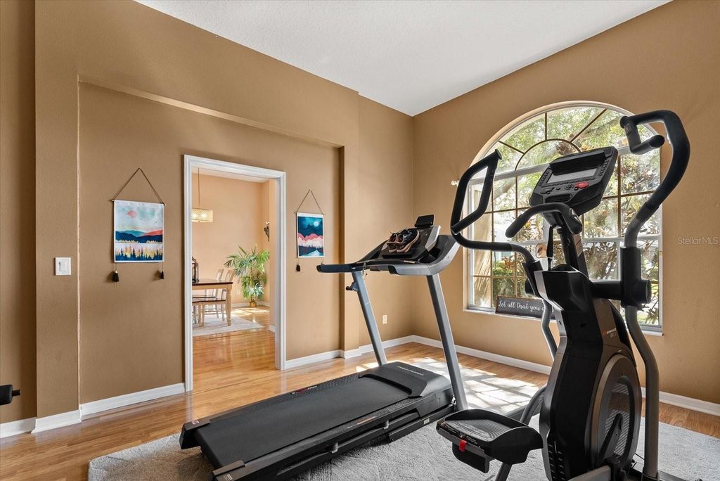 Image 23 of property listing at 3377 STERLING LAKE CIRCLE, Oviedo, FL 32765