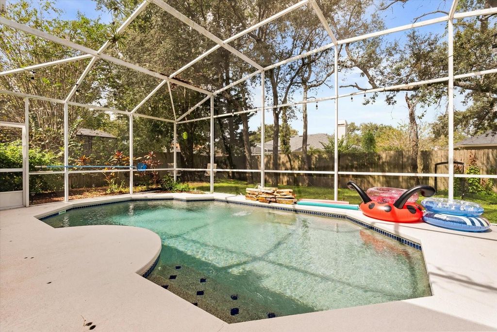 Image 28 of property listing at 3377 STERLING LAKE CIRCLE, Oviedo, FL 32765