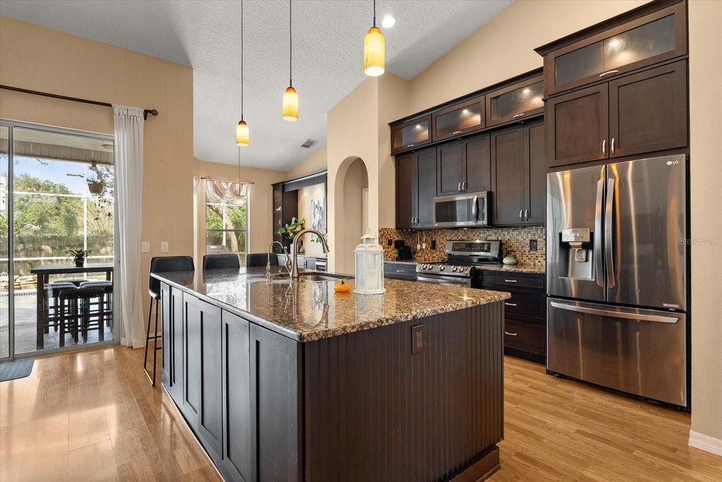 Image 5 of property listing at 3377 STERLING LAKE CIRCLE, Oviedo, FL 32765