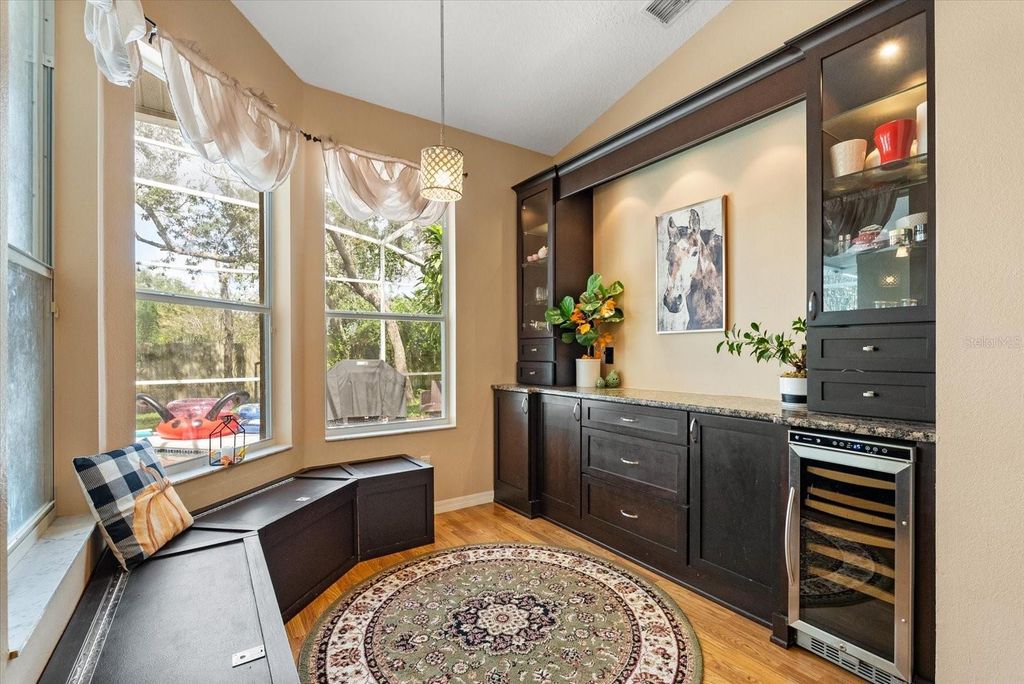 Image 9 of property listing at 3377 STERLING LAKE CIRCLE, Oviedo, FL 32765