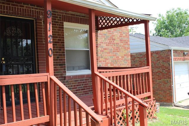 9120 Gast Place, St Louis, MO 63137