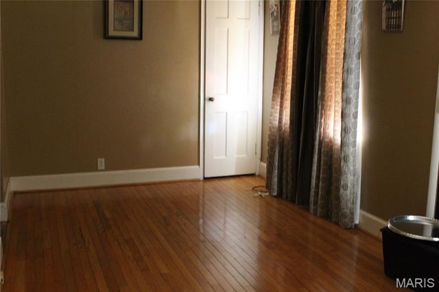 9120 Gast Place, St Louis, MO 63137
