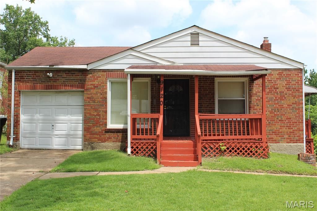 9120 Gast Place, St Louis, MO 63137