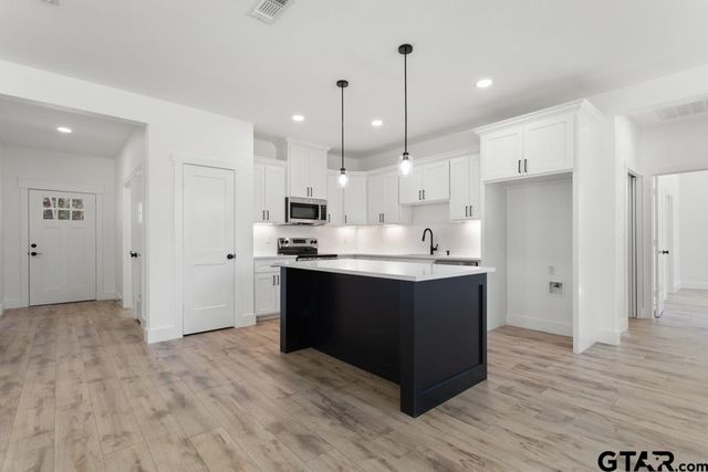 6787 FM 856 N, Troup, TX 75789