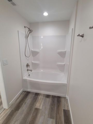 2308 36th Avenue S, Moorhead, MN 56560