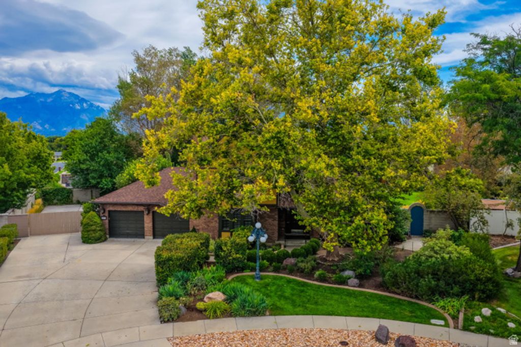 9241 S LISA AVE, West Jordan, UT 84088 — photo 4