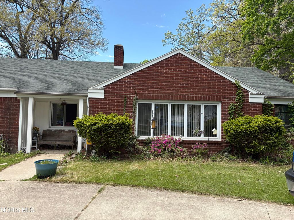 4611 Secor Road, Toledo, OH 43623