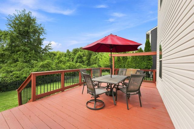 1332 Wagy Square, Pataskala, OH 43062
