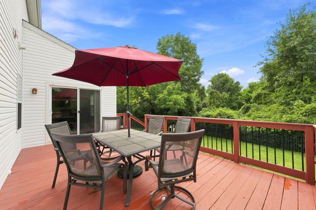 1332 Wagy Square, Pataskala, OH 43062