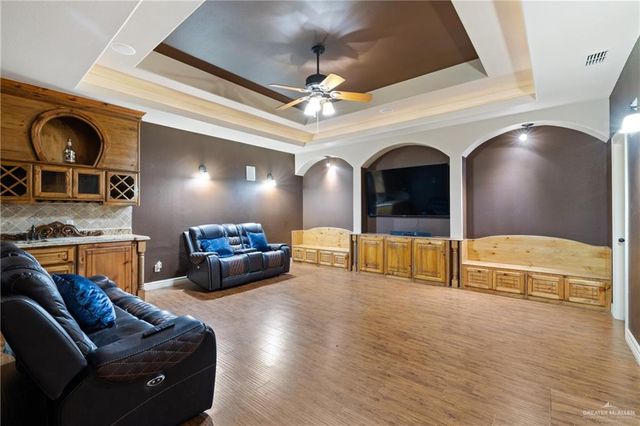 22209 Uresti Road, Edinburg, TX 78542