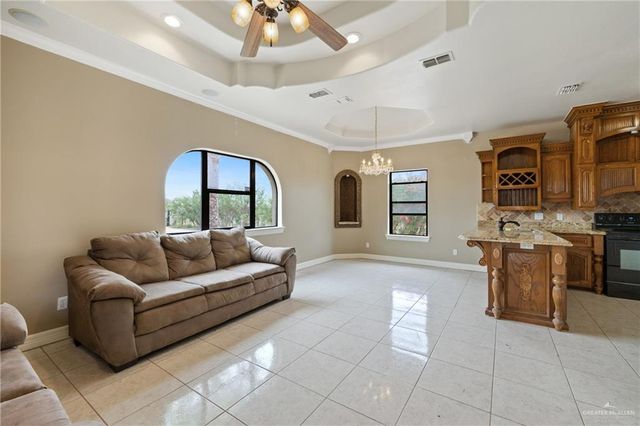 22209 Uresti Road, Edinburg, TX 78542